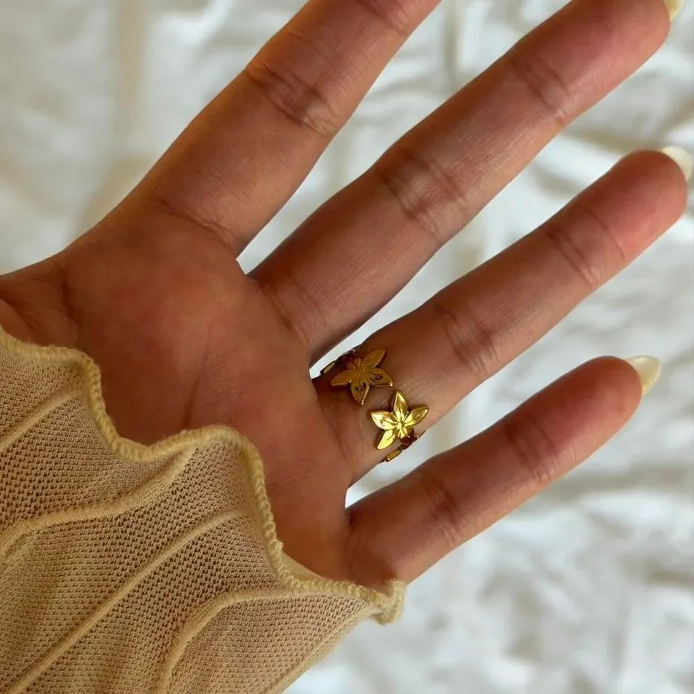 Source Unknown gold flower